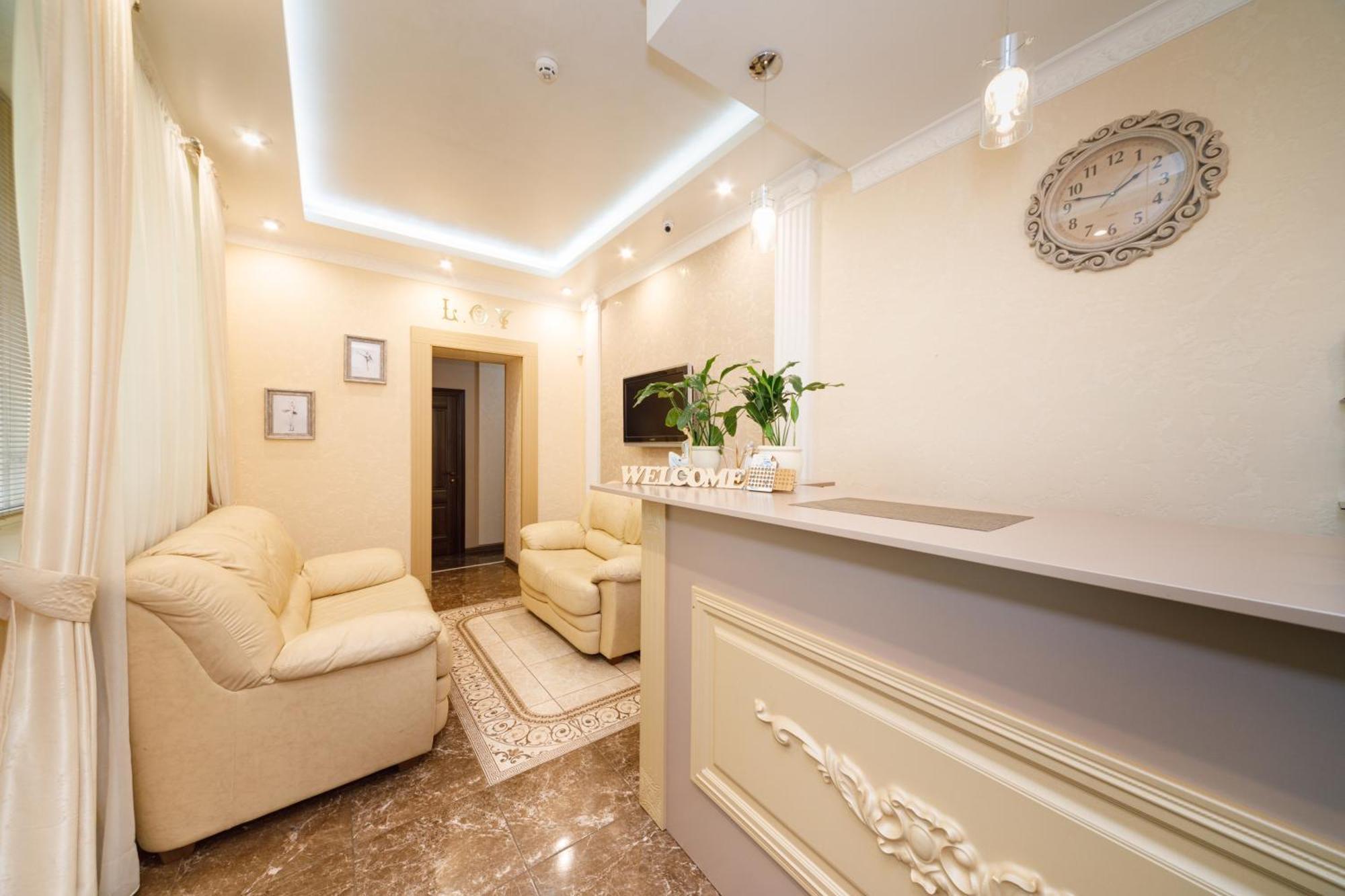 L.O.Y Family Hotel Dnipro Exterior foto