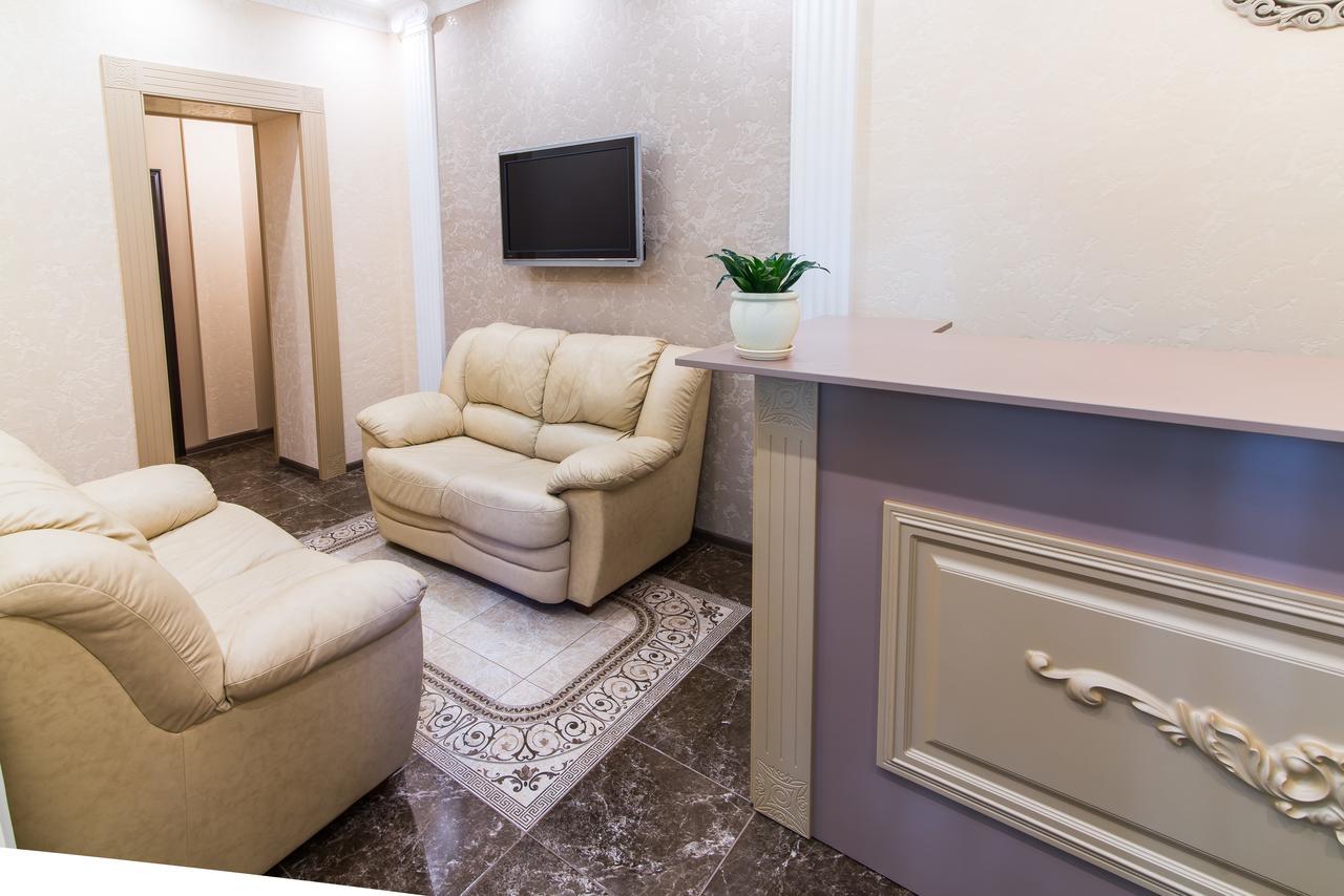 L.O.Y Family Hotel Dnipro Exterior foto